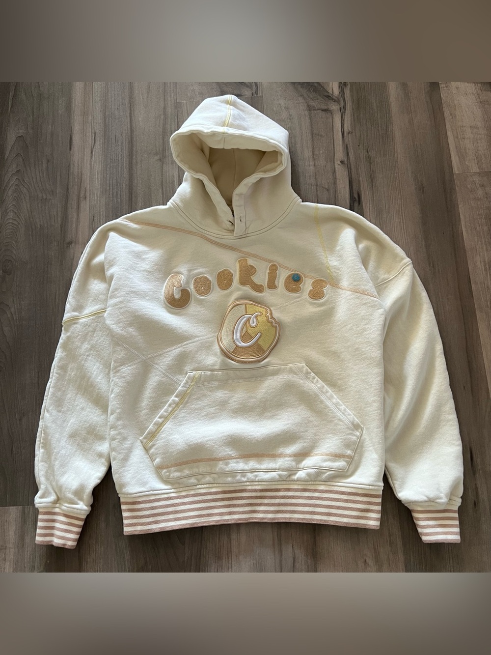 Cookies SF Show & Prove Fleece Pullover Hoodie Cream Adult Size Small